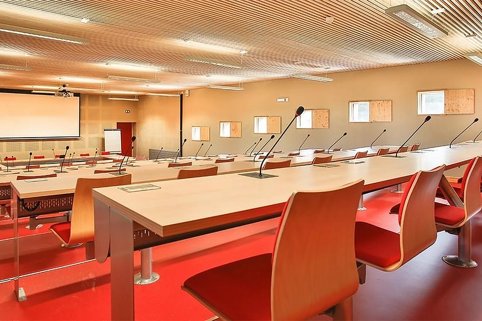 Lieux événementiels, PORT DE DECIZE