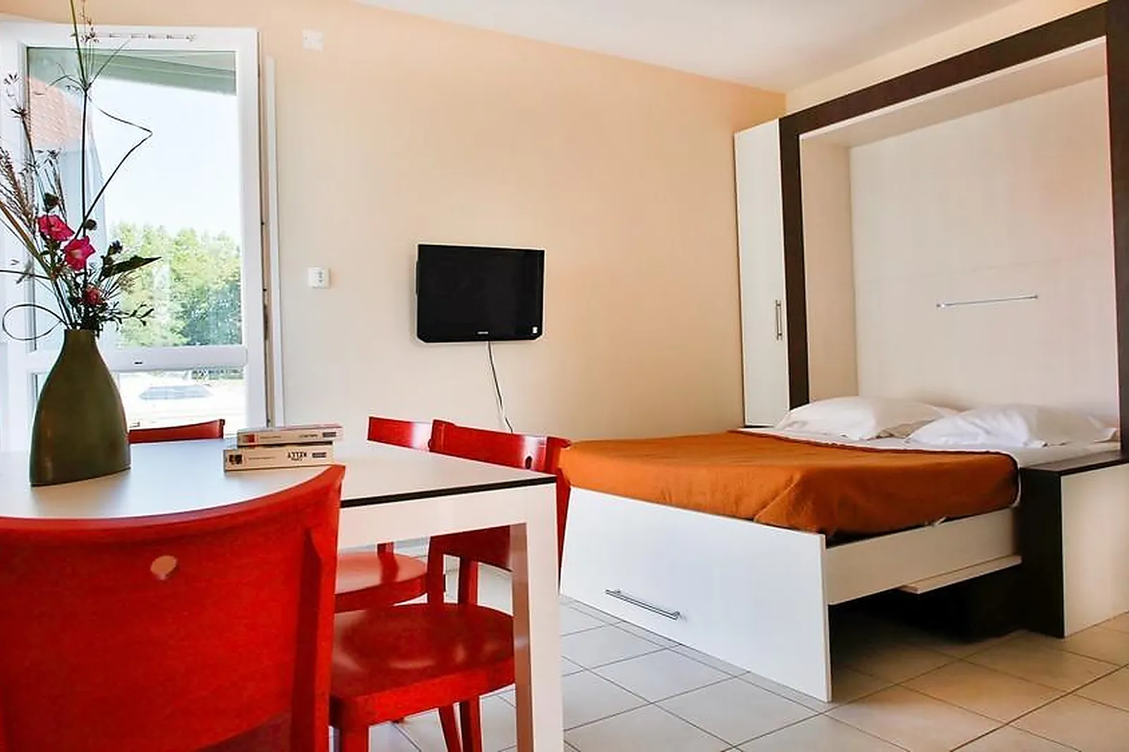 Lieux événementiels, PORT DE DECIZE