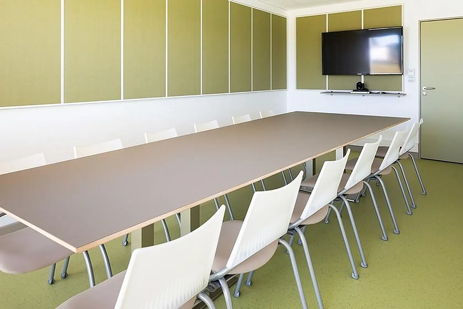 Lieux événementiels, PORT DE DECIZE