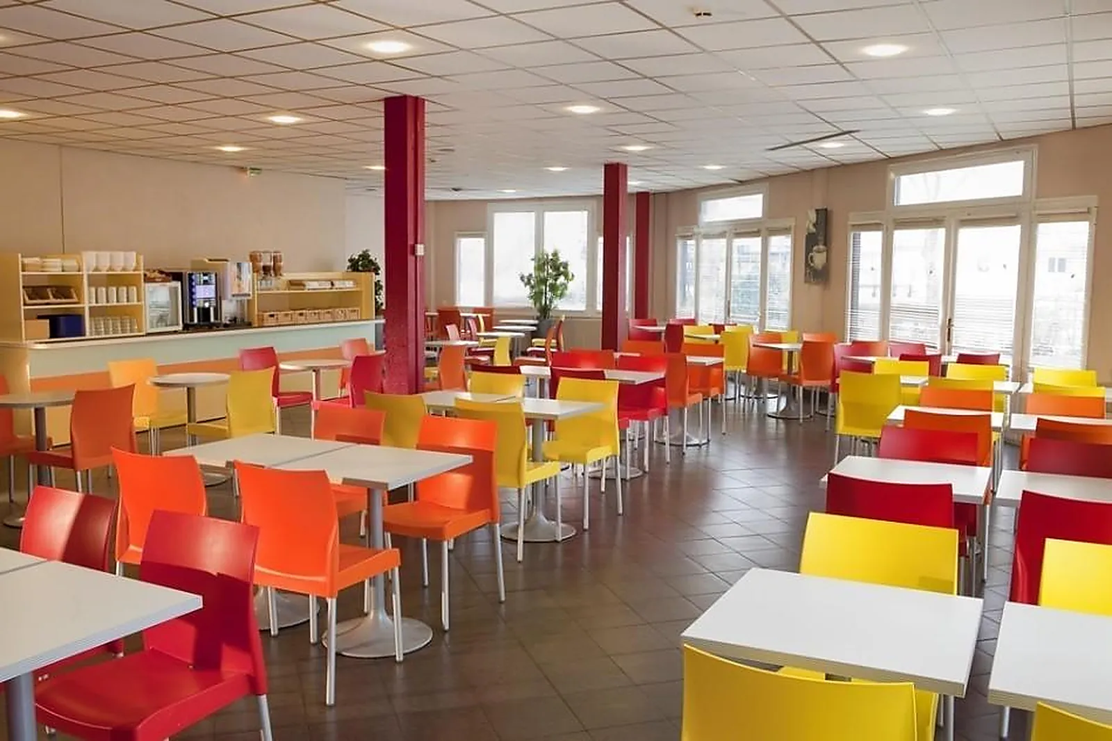Lieux événementiels, PREMIÈRE CLASSE CERGY-PONTOISE
