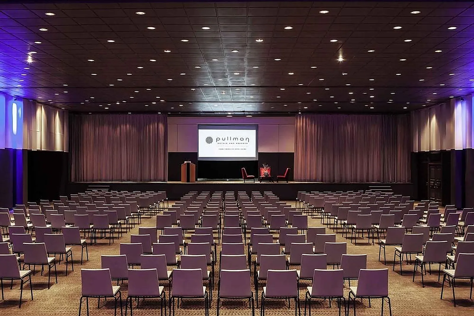 Lieux événementiels, PULLMAN CANNES MANDELIEU ROYAL CASINO