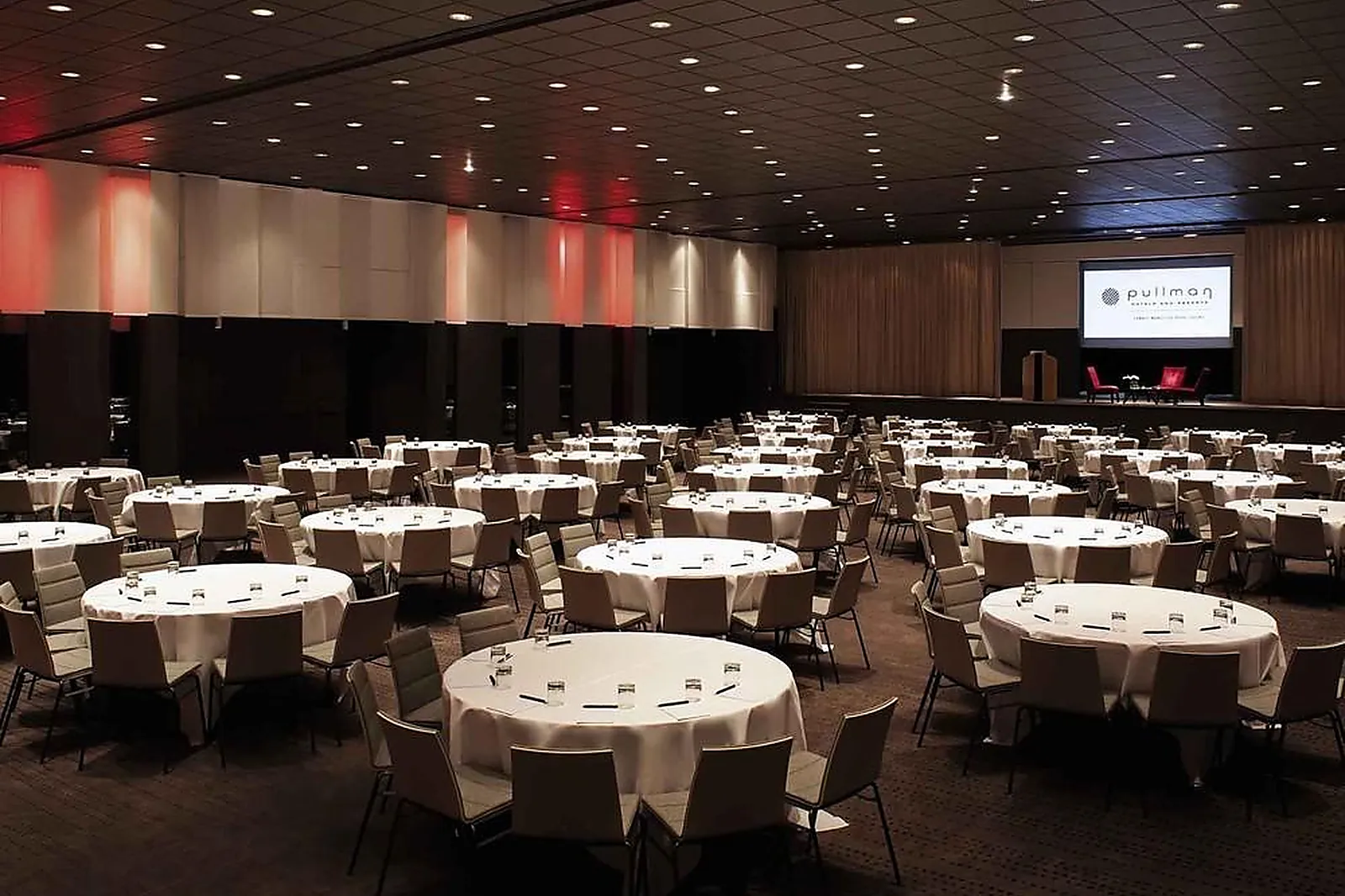 Lieux événementiels, PULLMAN CANNES MANDELIEU ROYAL CASINO