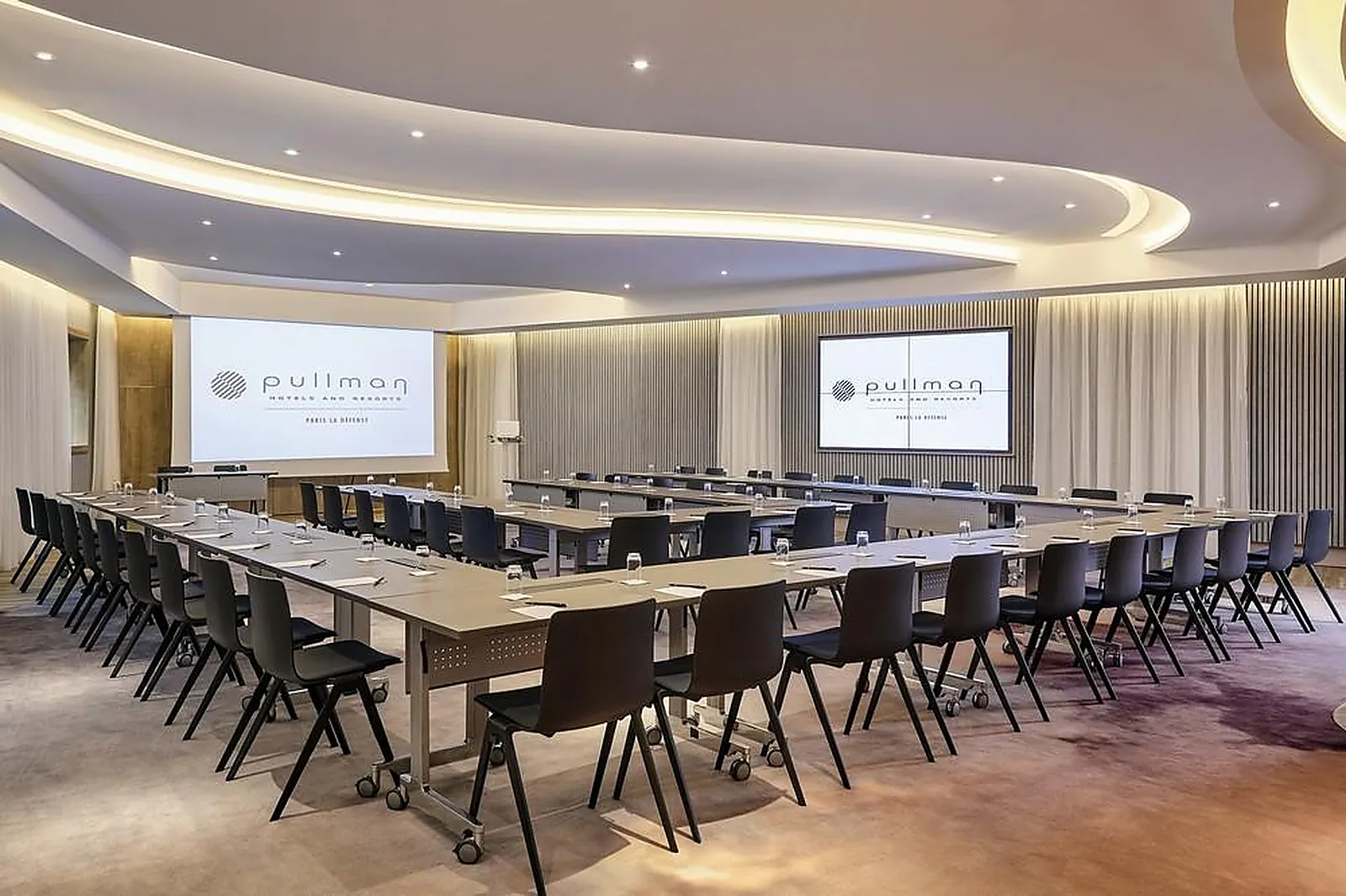Lieux événementiels, PULLMAN PARIS LA DEFENSE