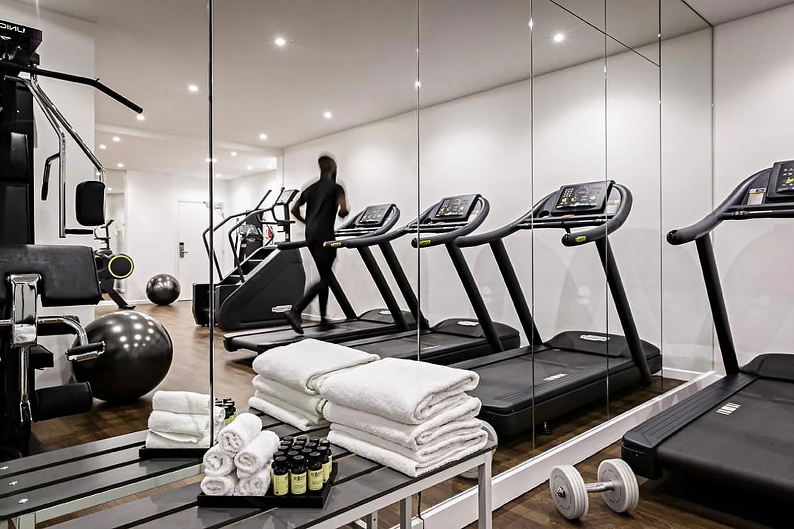 Lieux événementiels, PULLMAN PARIS LA DEFENSE