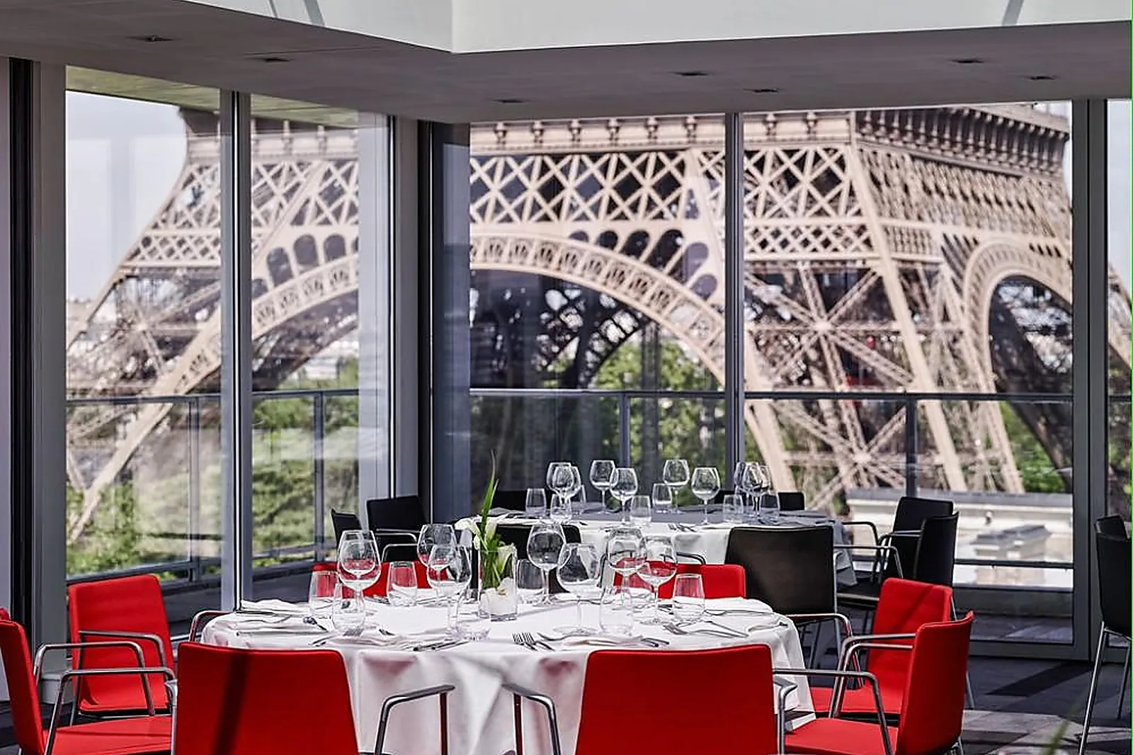 Lieux événementiels, PULLMAN PARIS TOUR EIFFEL