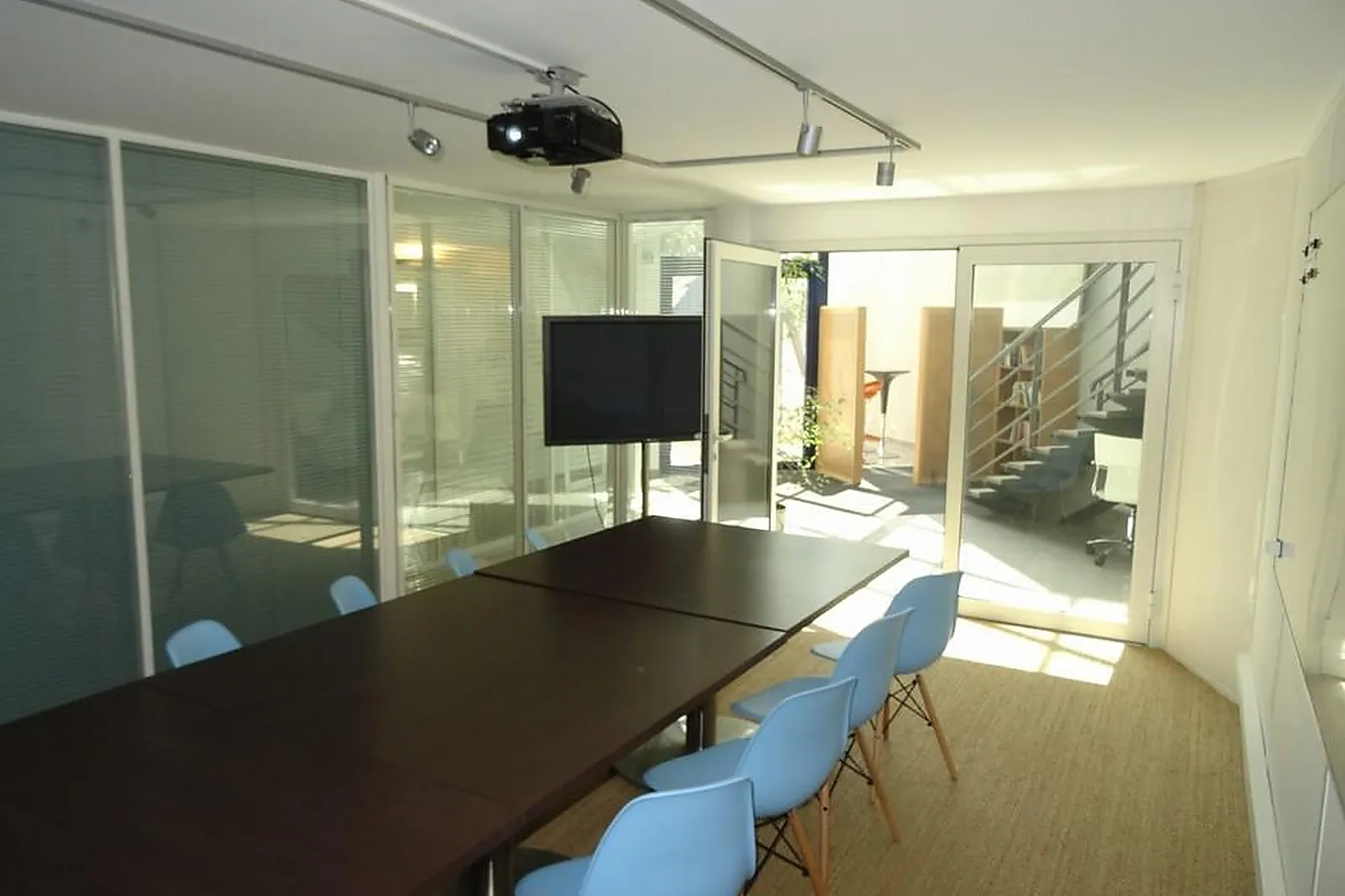 Lieux événementiels, PYRATOYS