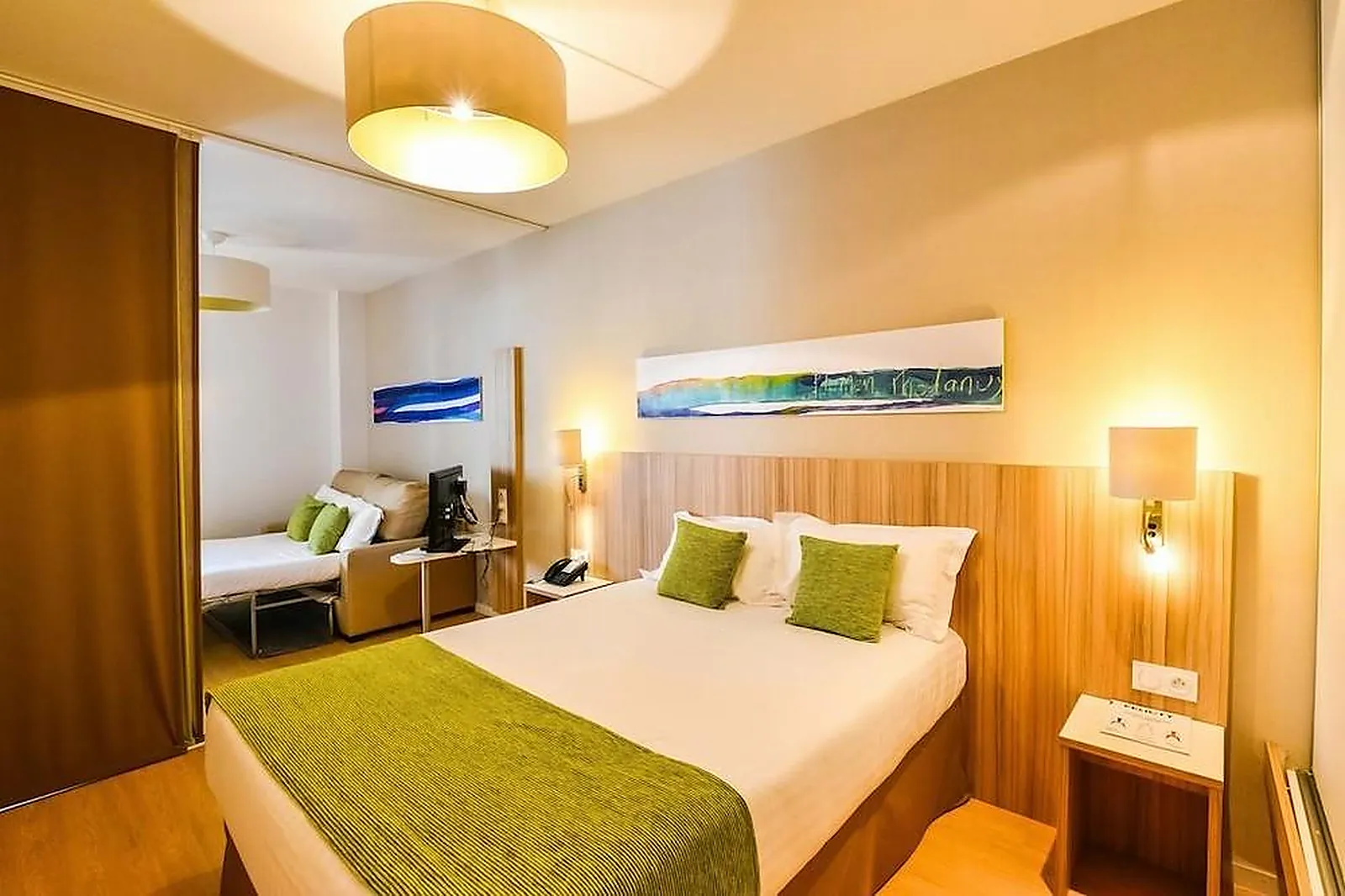 Lieux événementiels, Q7 LODGE