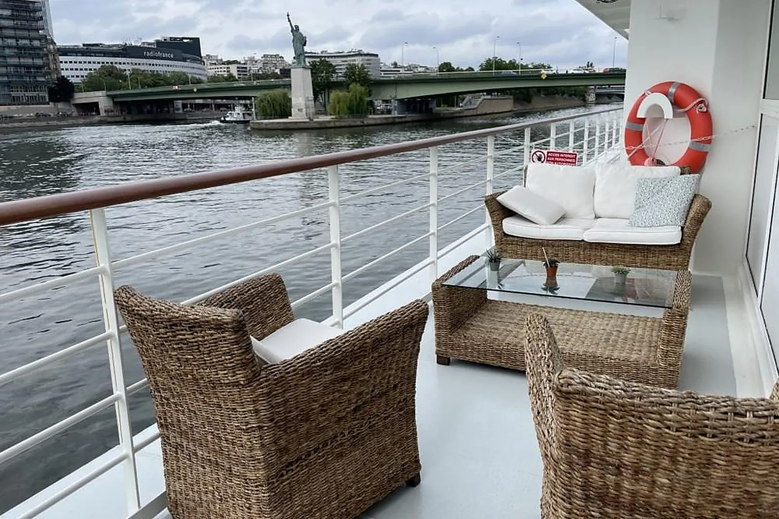 Lieux événementiels, QUAI LIBERTÉ