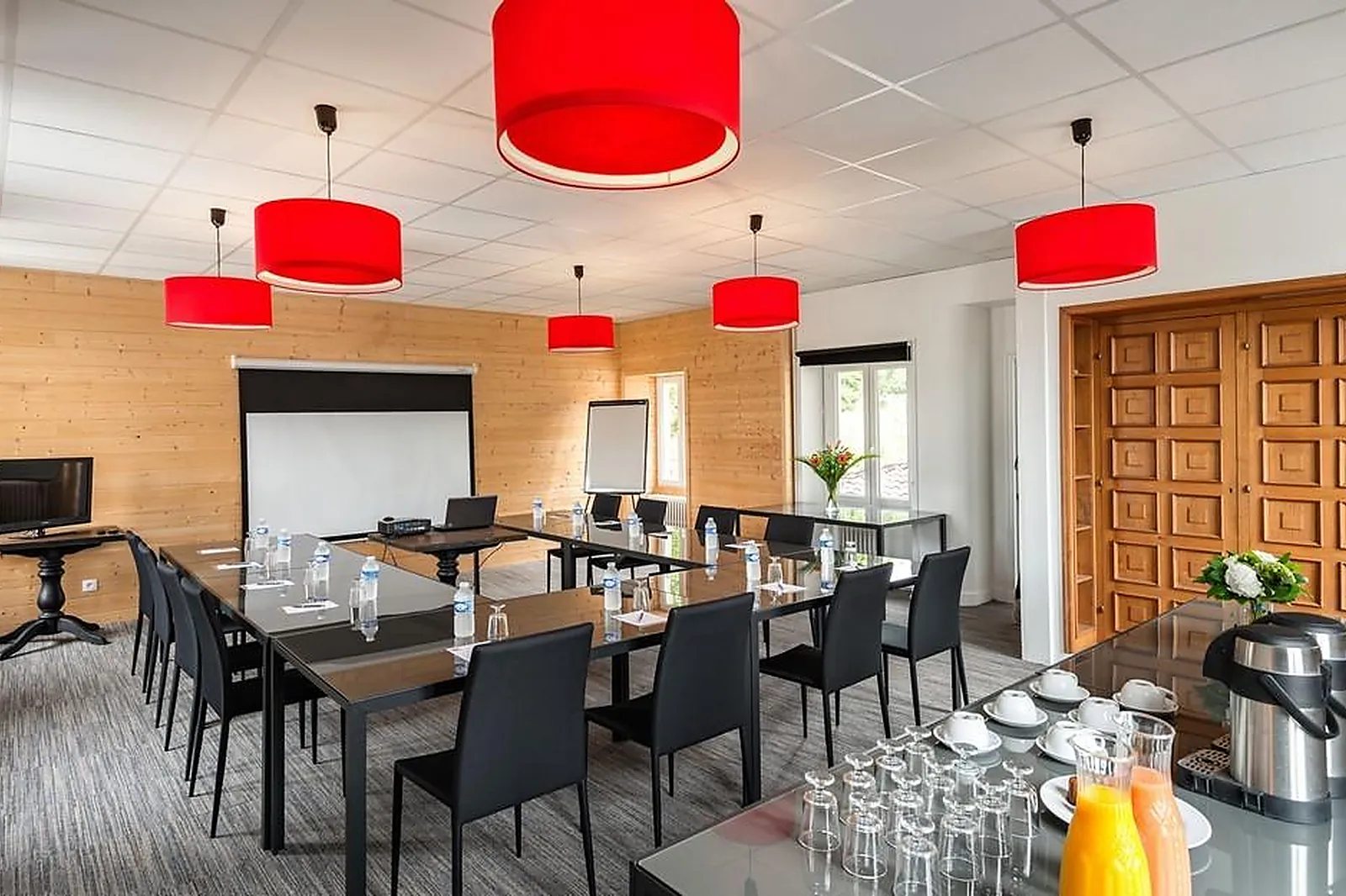 Lieux événementiels, QUAI DES PONTIS