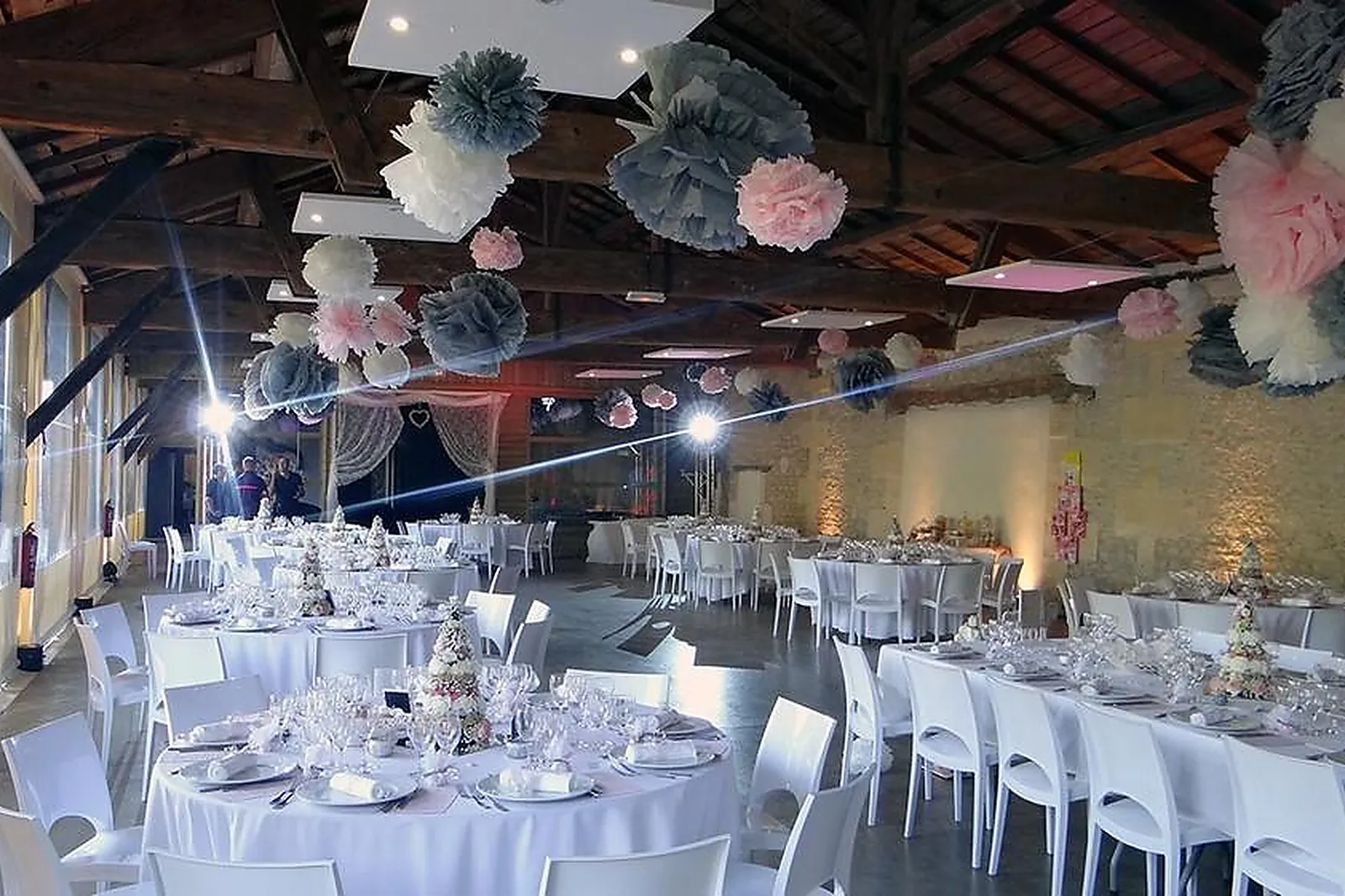 Lieux événementiels, QUAI DES PONTIS