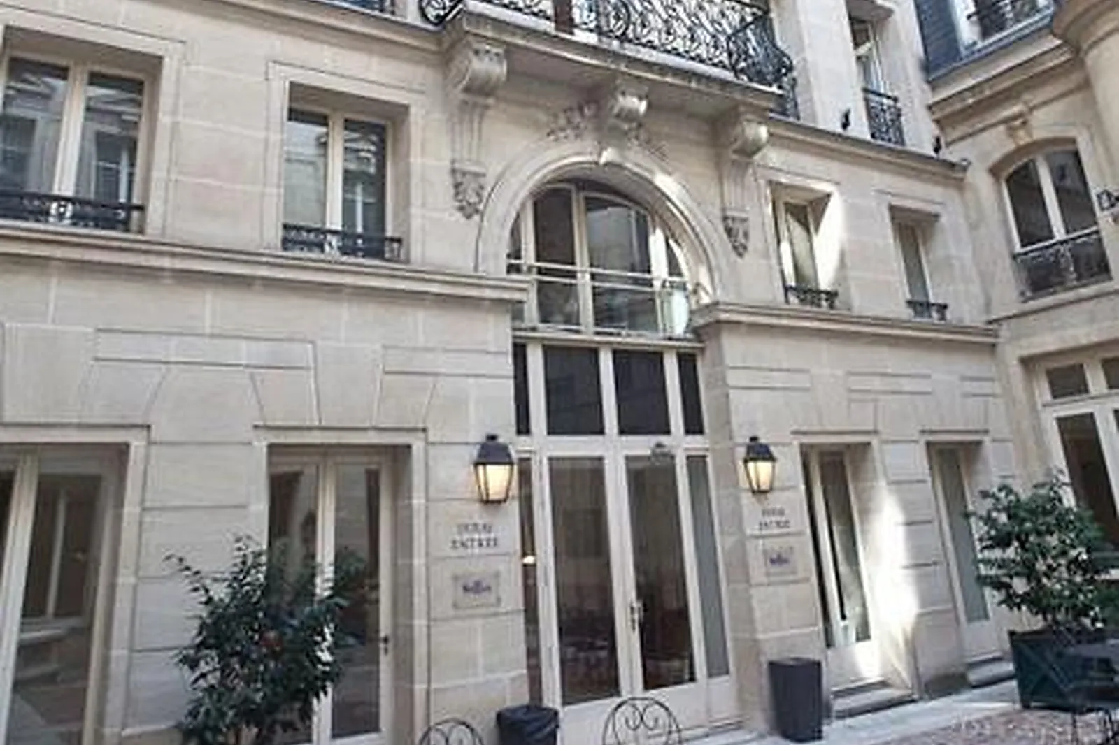 Lieux événementiels, REGUS PARIS 72 FAUBOURG ST-HONORÉ
