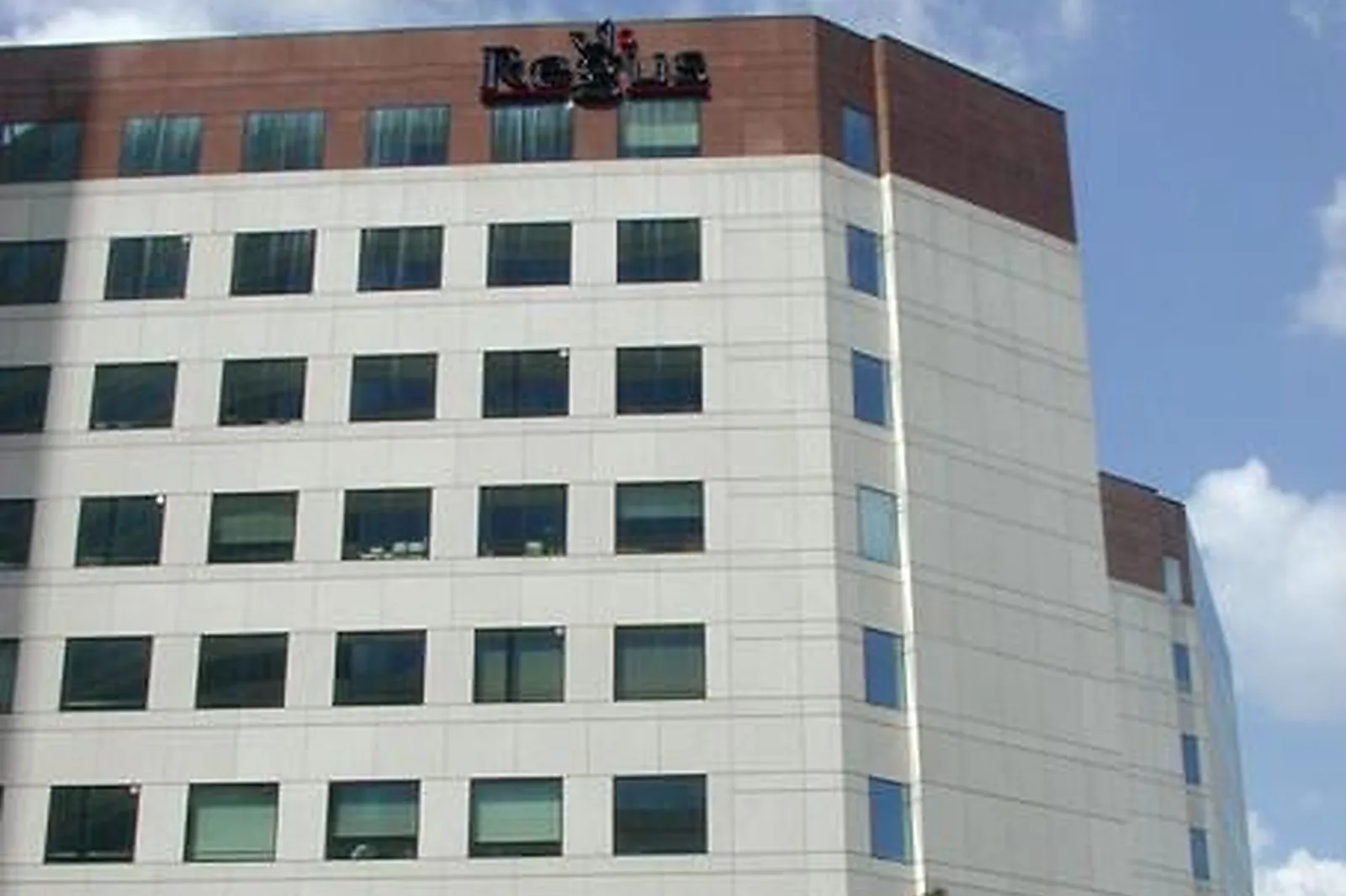 Lieux événementiels, REGUS PARIS LA DÉFENSE TOUR CB21