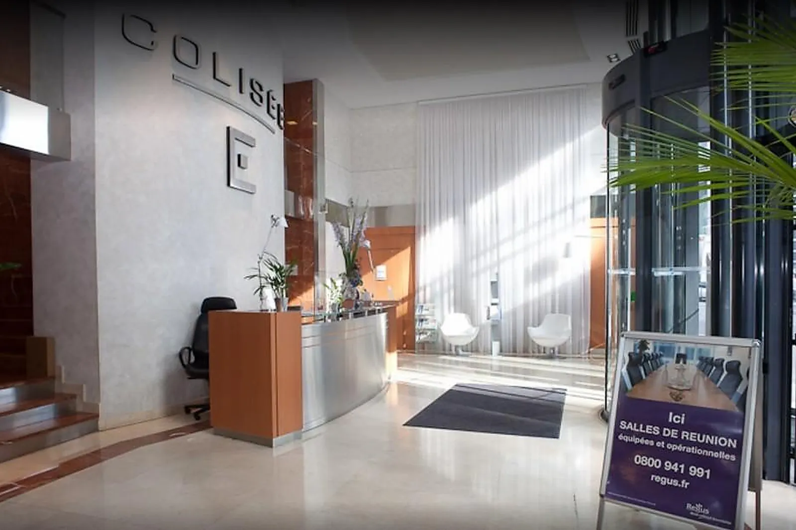 Lieux événementiels, REGUS PARIS LA DÉFENSE TOUR CB21