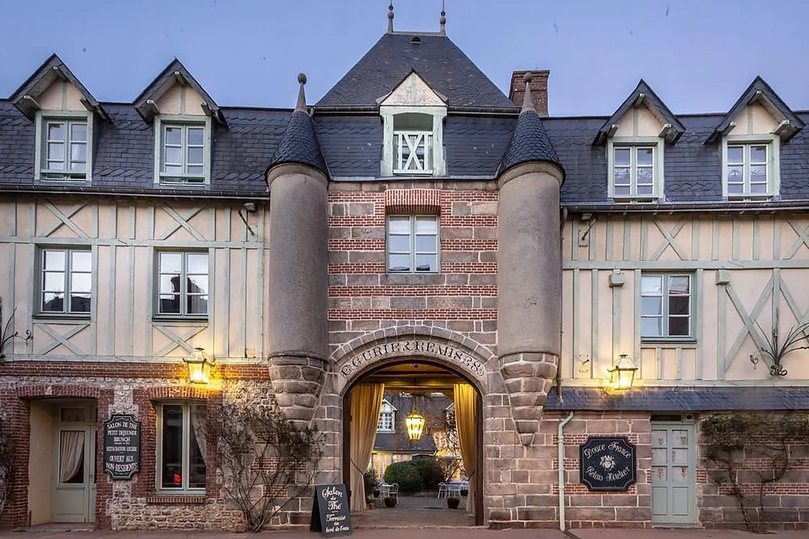 Lieux événementiels, RELAIS HÔTELIER DOUCE FRANCE