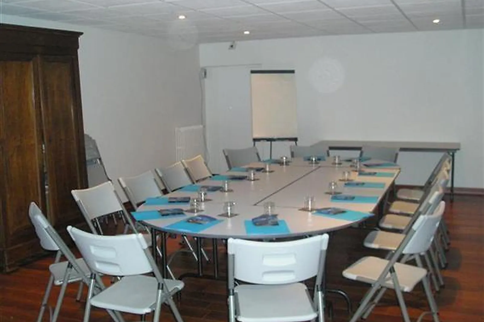 Lieux événementiels, RELAIS KERGOU