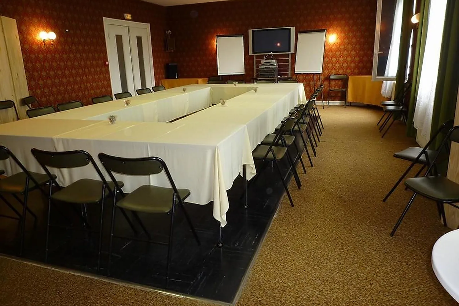 Lieux événementiels, RELAIS DE LA ROUTE BLEUE