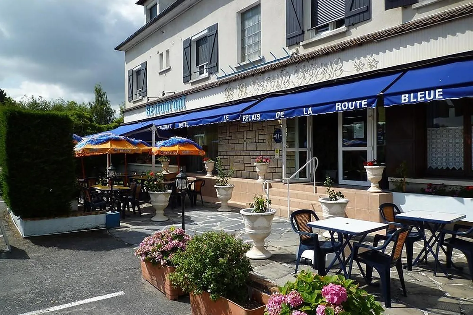 Lieux événementiels, RELAIS DE LA ROUTE BLEUE