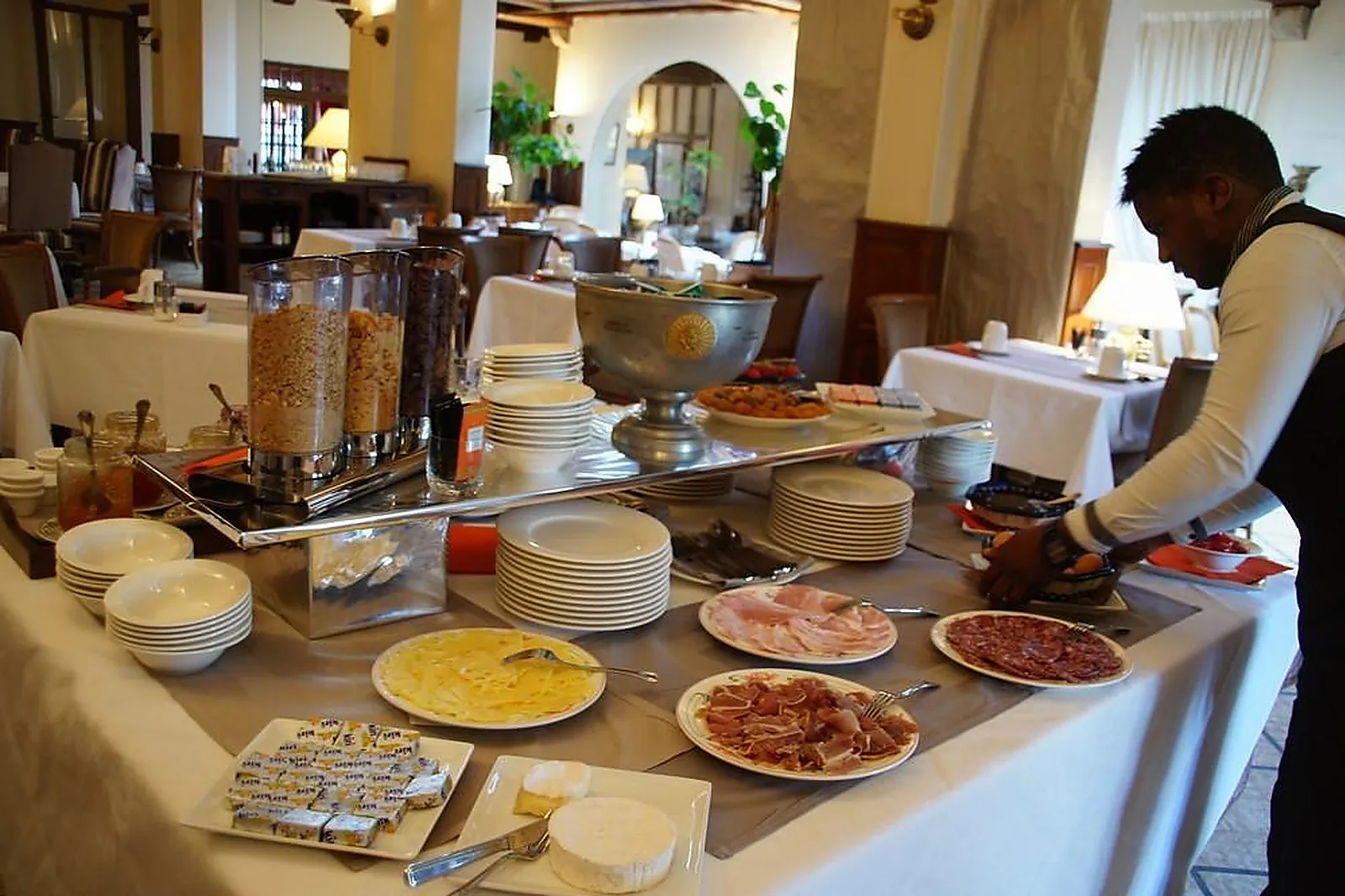 Lieux événementiels, RELAIS DES TROIS CHÂTEAUX