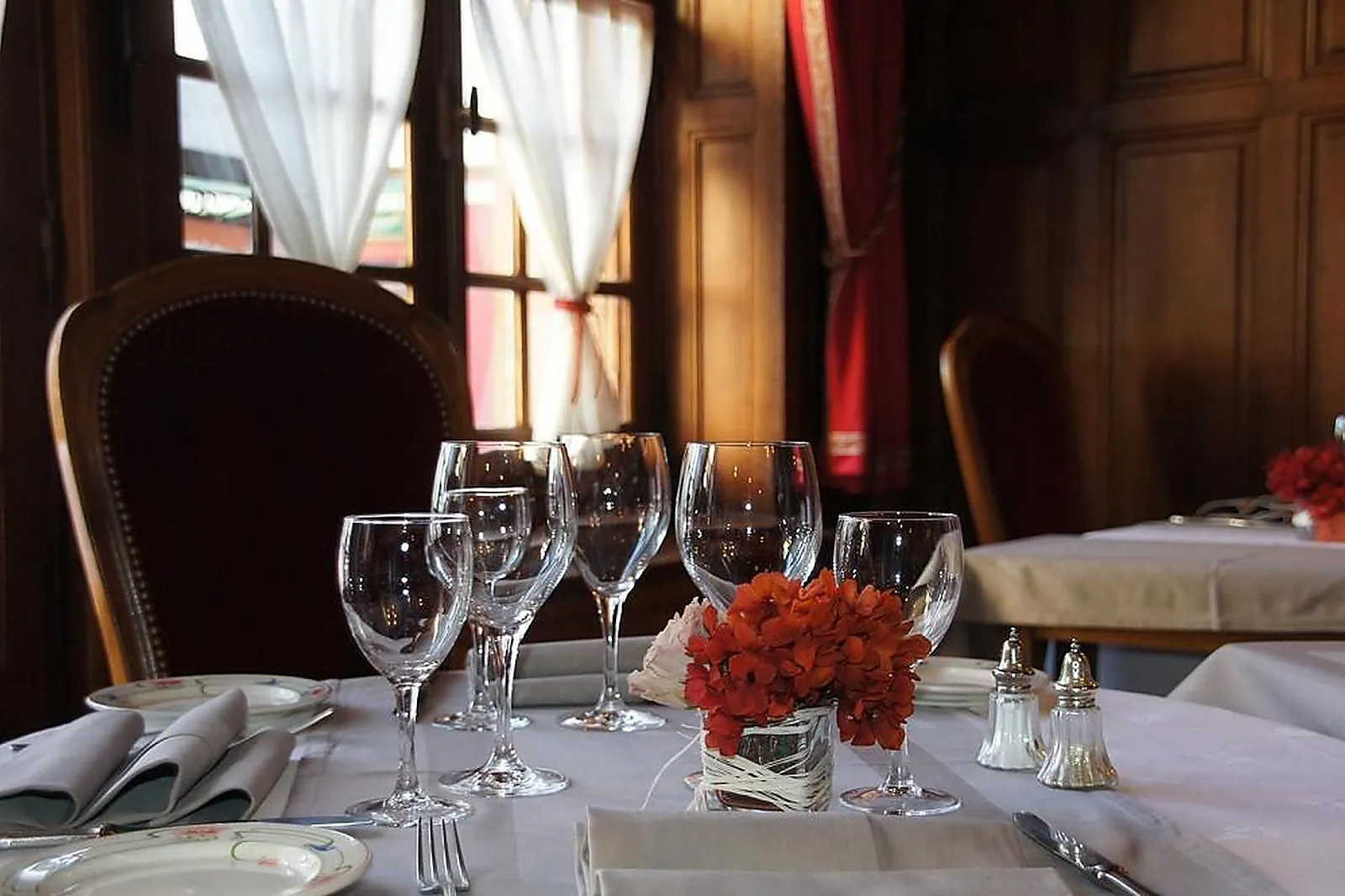 Lieux événementiels, RELAIS DES TROIS CHÂTEAUX