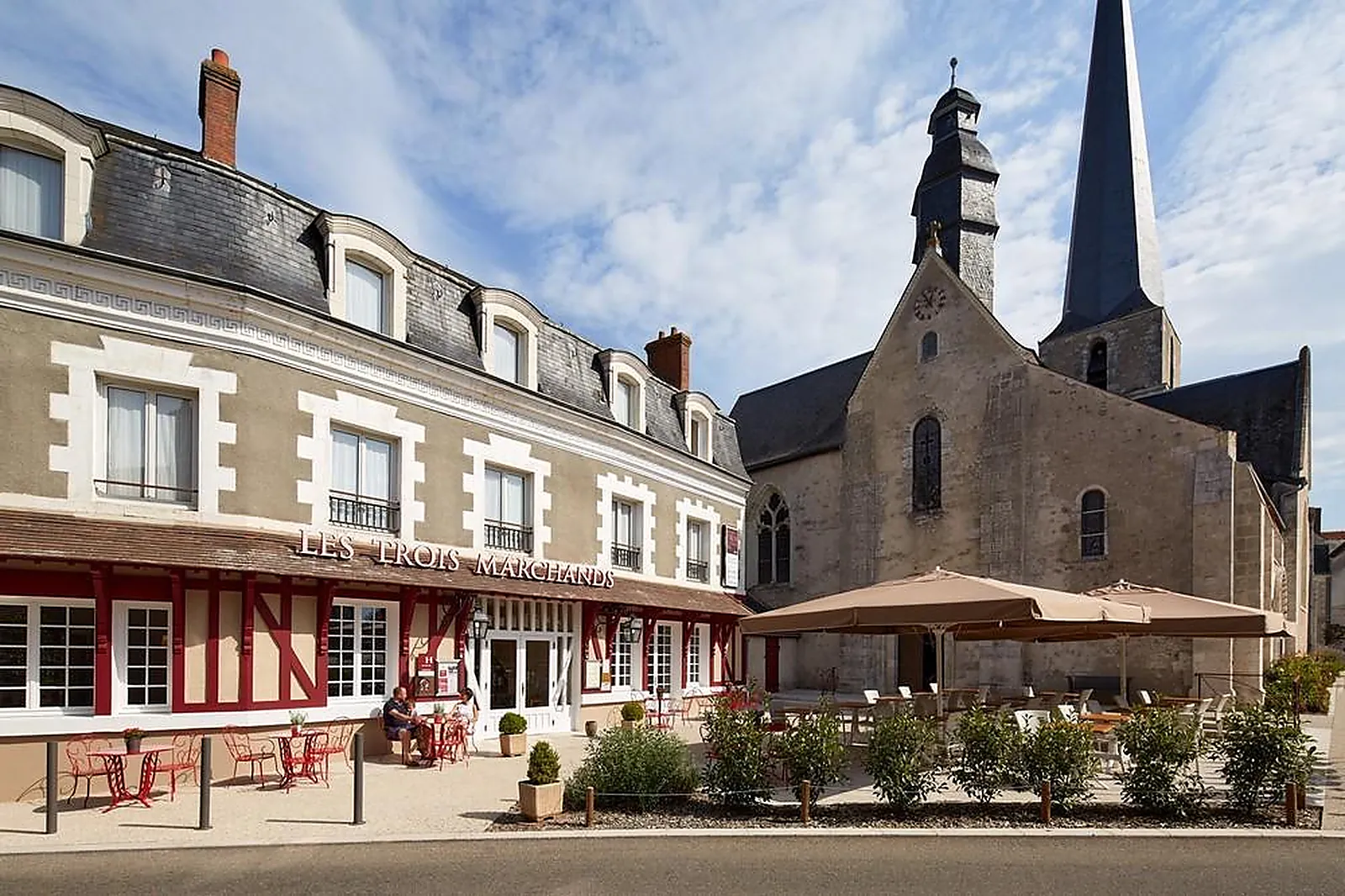 Lieux événementiels, RELAIS DES TROIS CHÂTEAUX