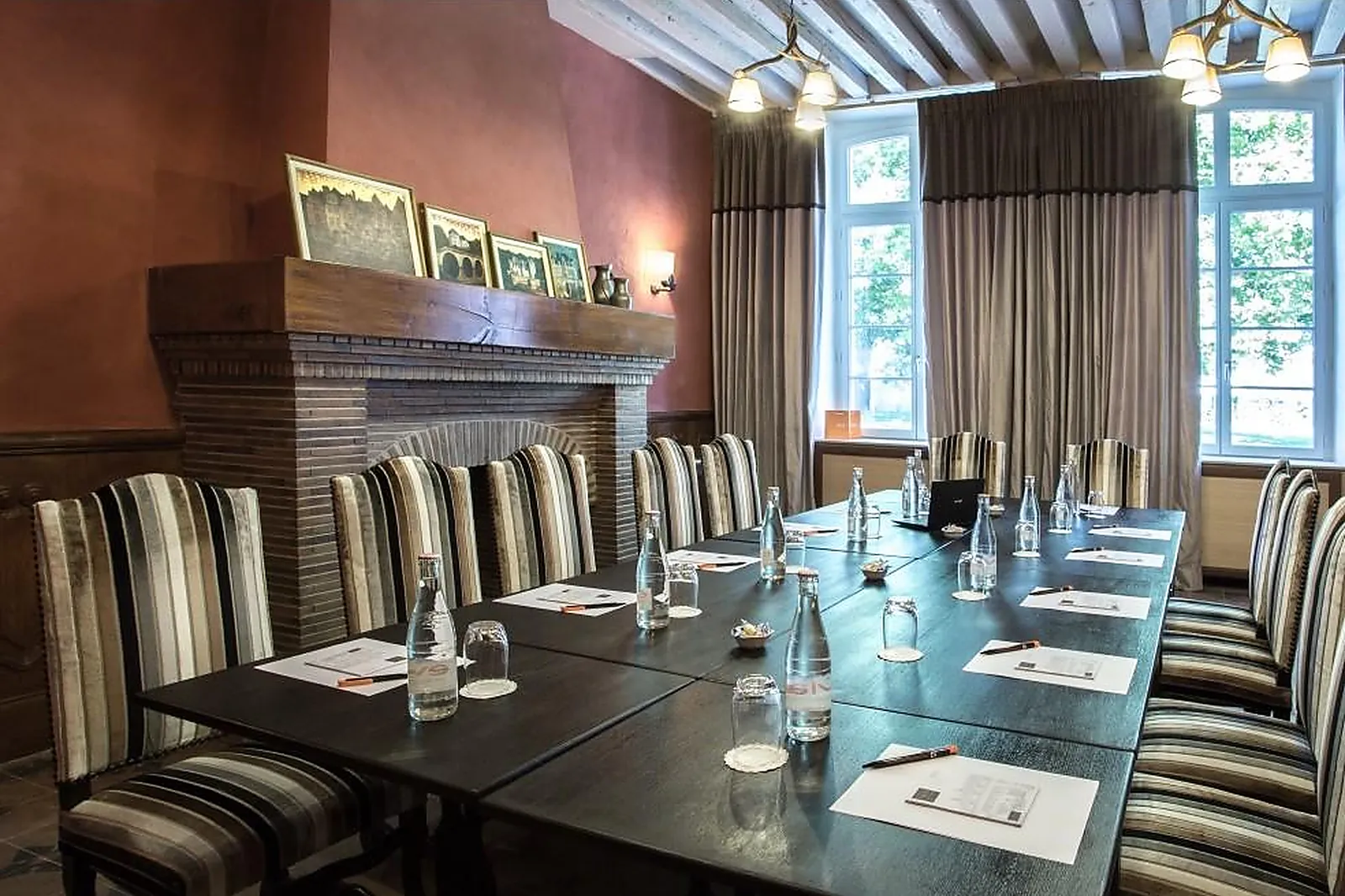 Lieux événementiels, RELAIS DES TROIS CHÂTEAUX