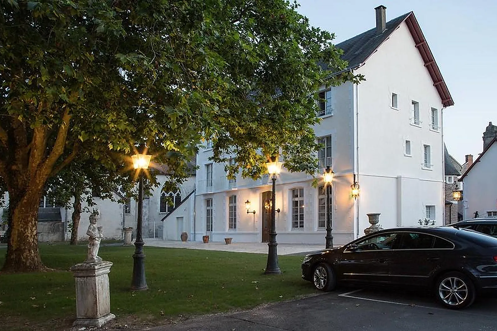 Lieux événementiels, RELAIS DES TROIS CHÂTEAUX