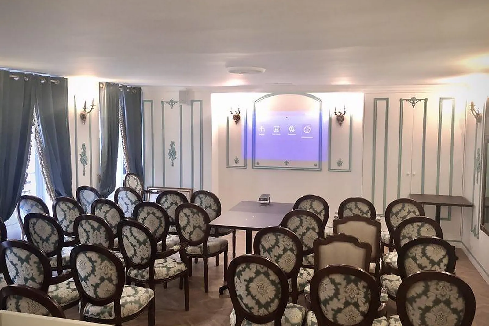 Lieux événementiels, RÉMINISENS