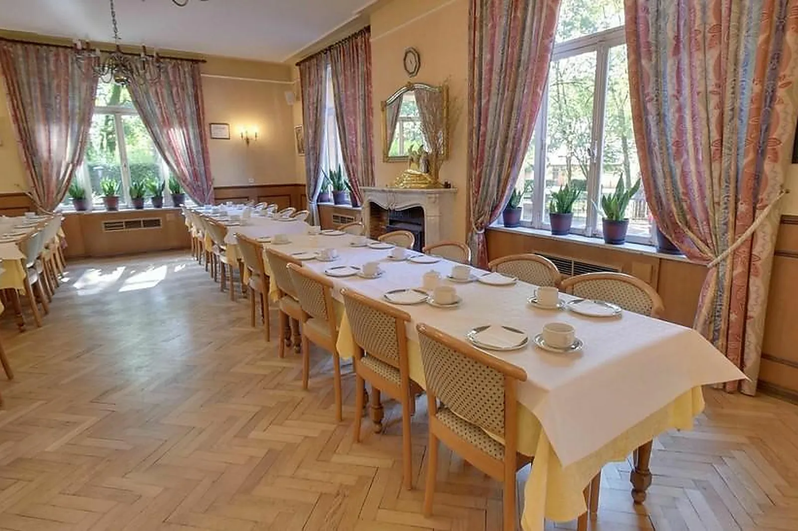 Lieux événementiels, REMOTEL