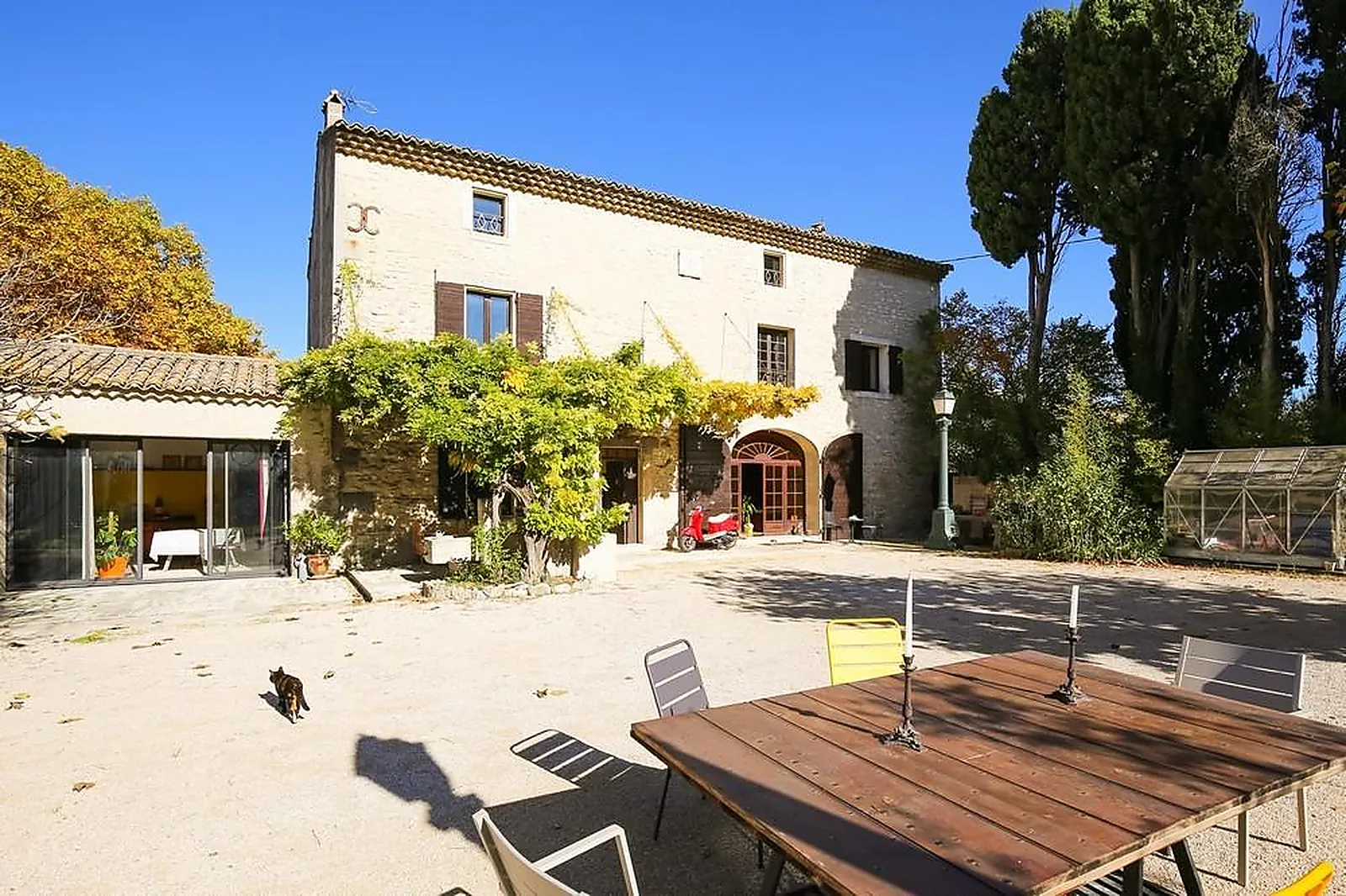 Lieux événementiels, RÉMY À DIT !