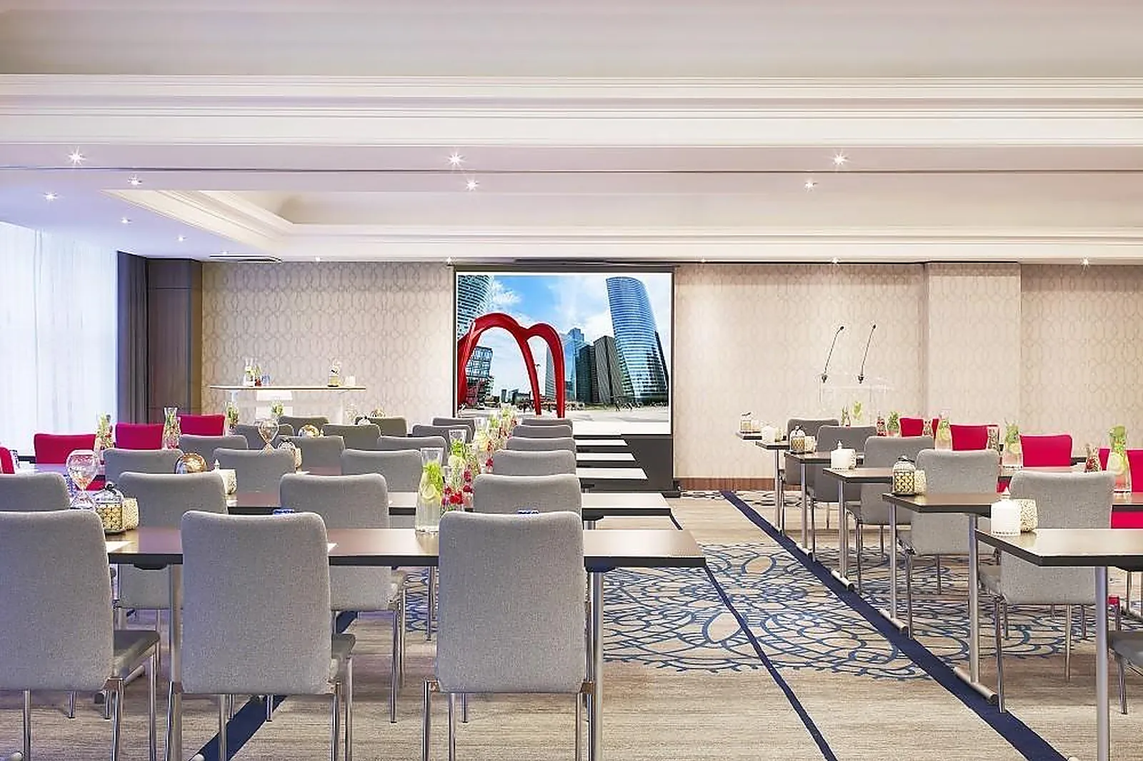 Lieux événementiels, RENAISSANCE PARIS LA DEFENSE HOTEL