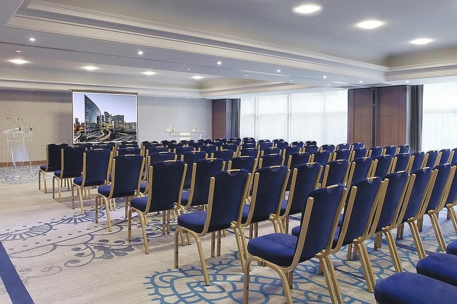 Lieux événementiels, RENAISSANCE PARIS LA DEFENSE HOTEL