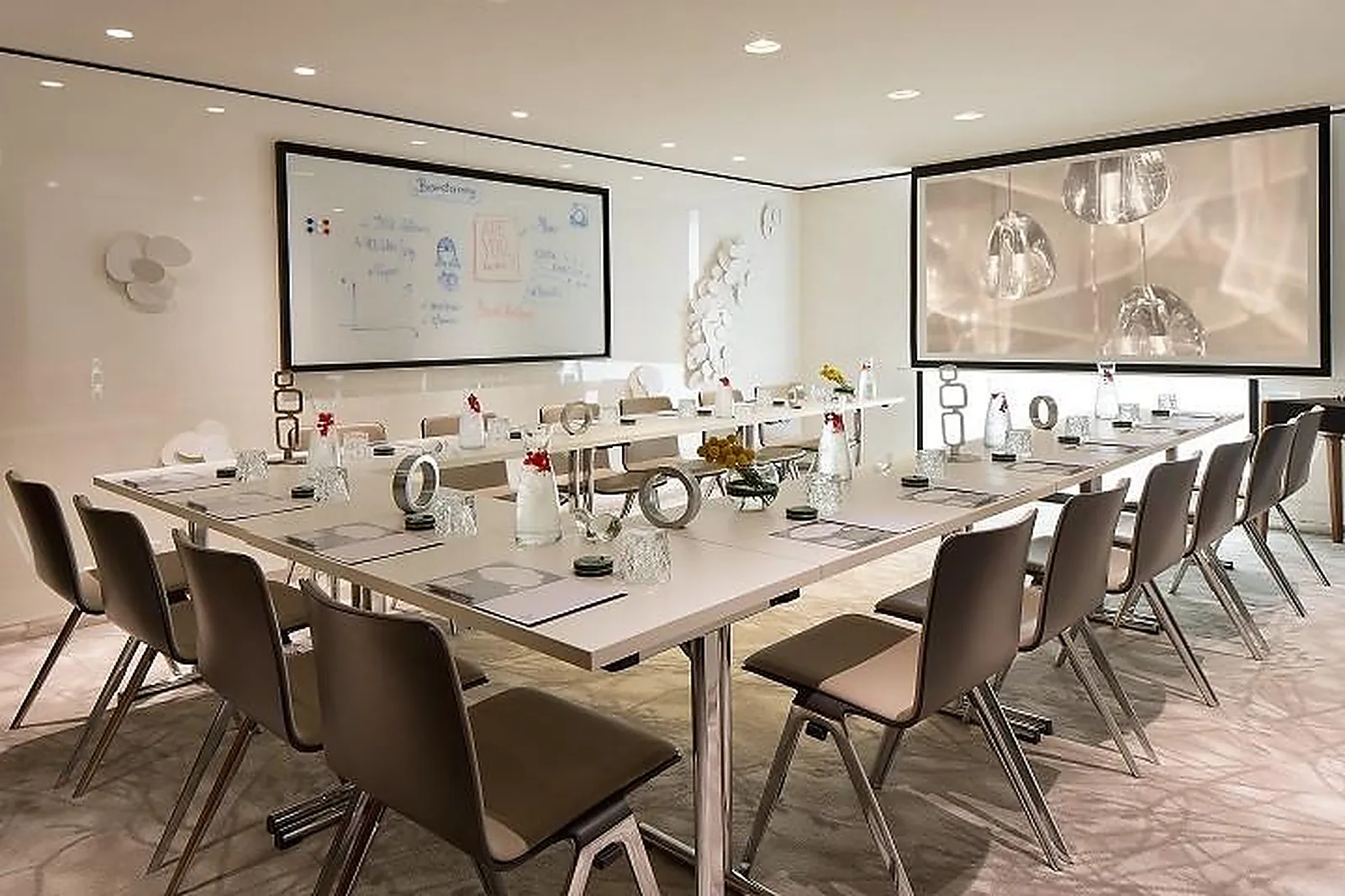 Lieux événementiels, RENAISSANCE PARIS REPUBLIQUE HOTEL