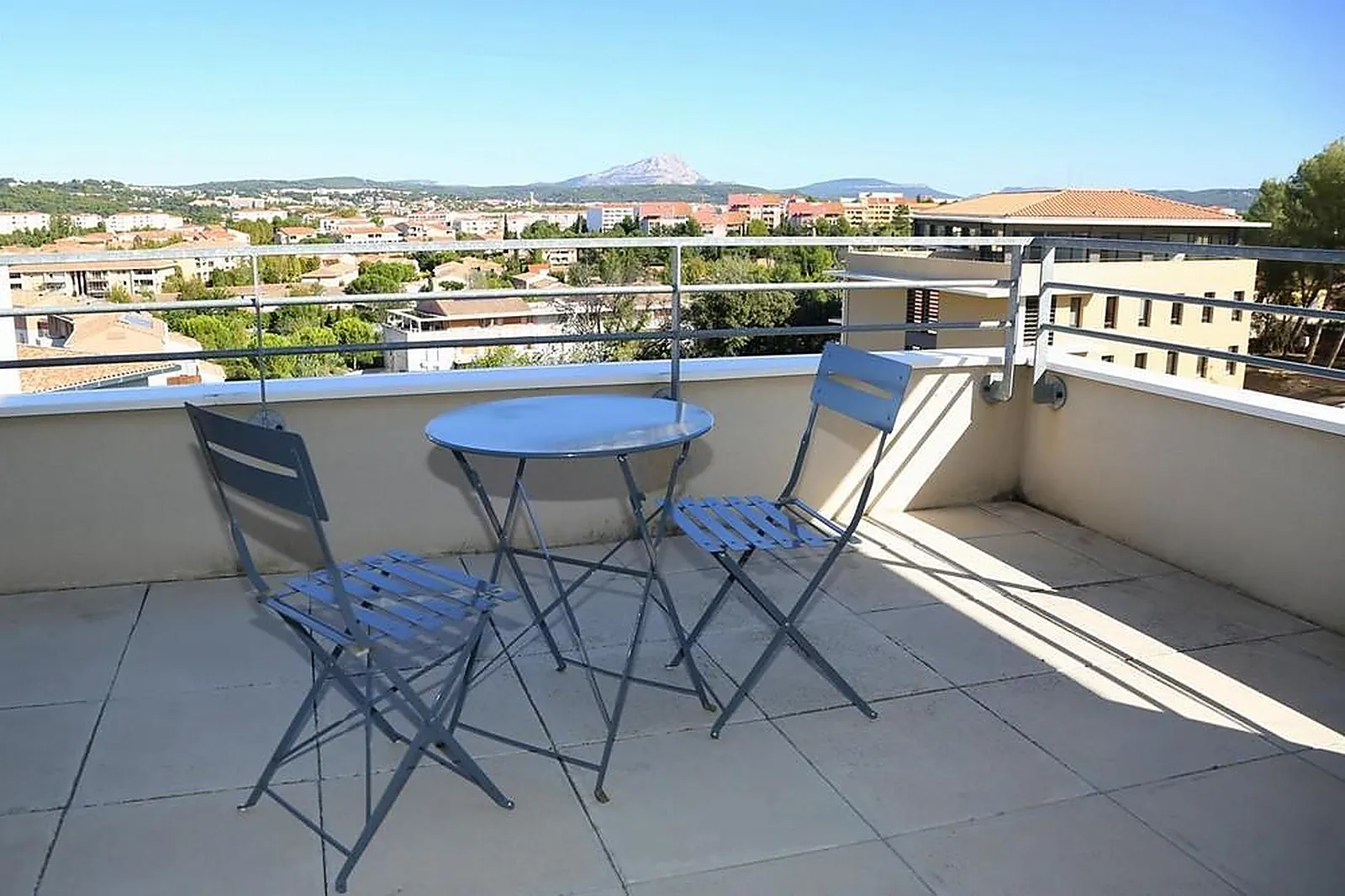 Lieux événementiels, RÉSIDENCE AIXOISE