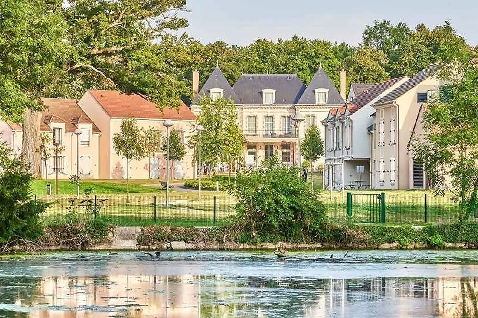 Lieux événementiels, RÉSIDENCE CHÂTEAU DU MÉE