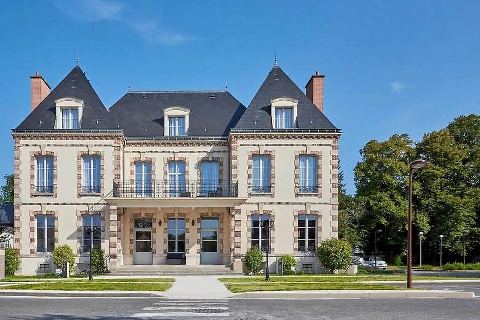 Lieux événementiels, RÉSIDENCE CHÂTEAU DU MÉE