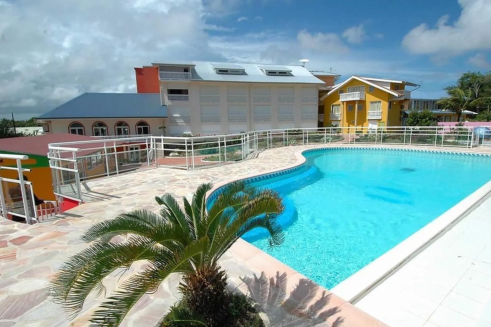 Lieux événementiels, RÉSIDENCE HÔTELIÈRE MONTJOYEUX LES VAGUES