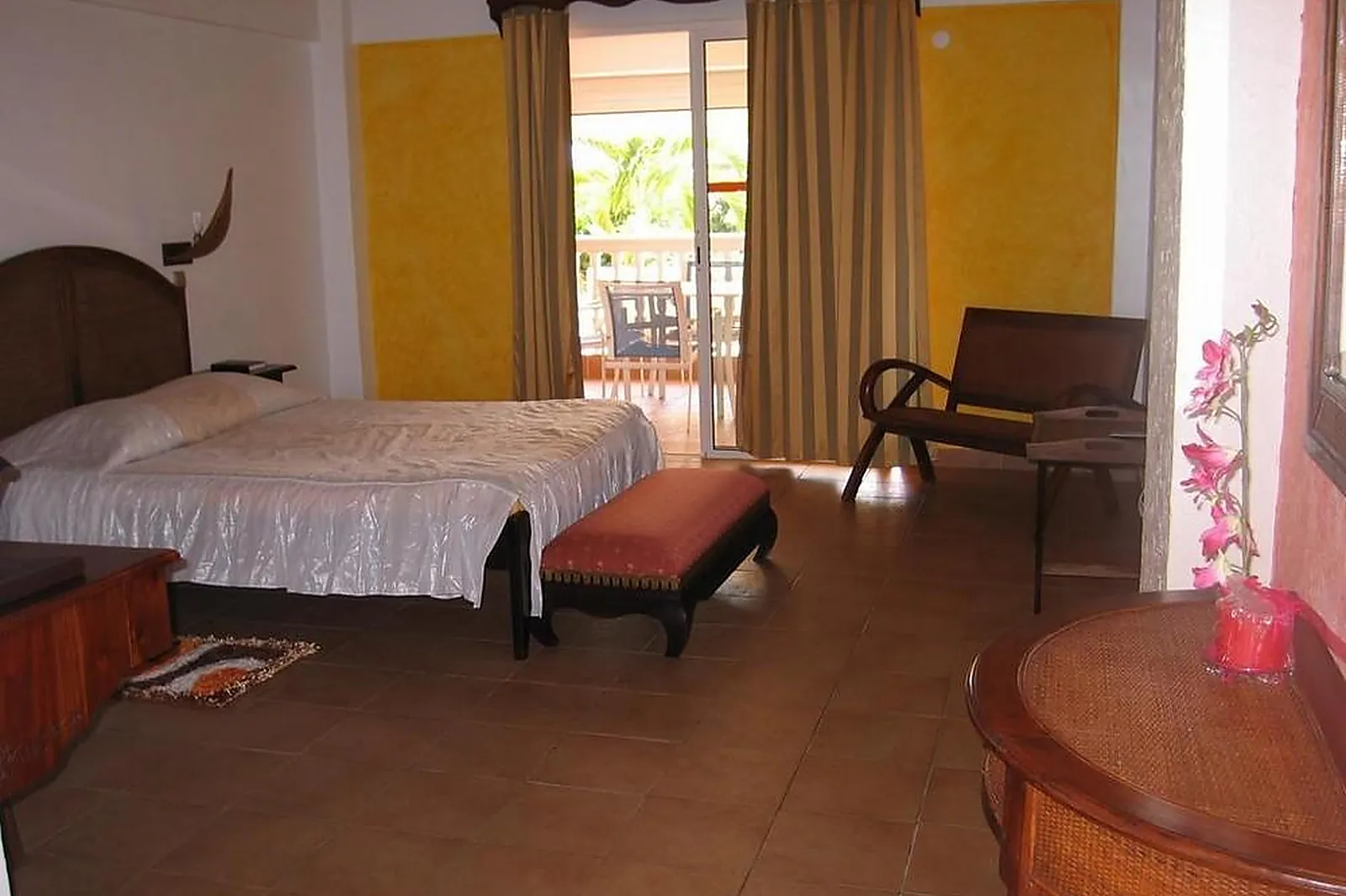 Lieux événementiels, RÉSIDENCE HÔTELIÈRE MONTJOYEUX LES VAGUES