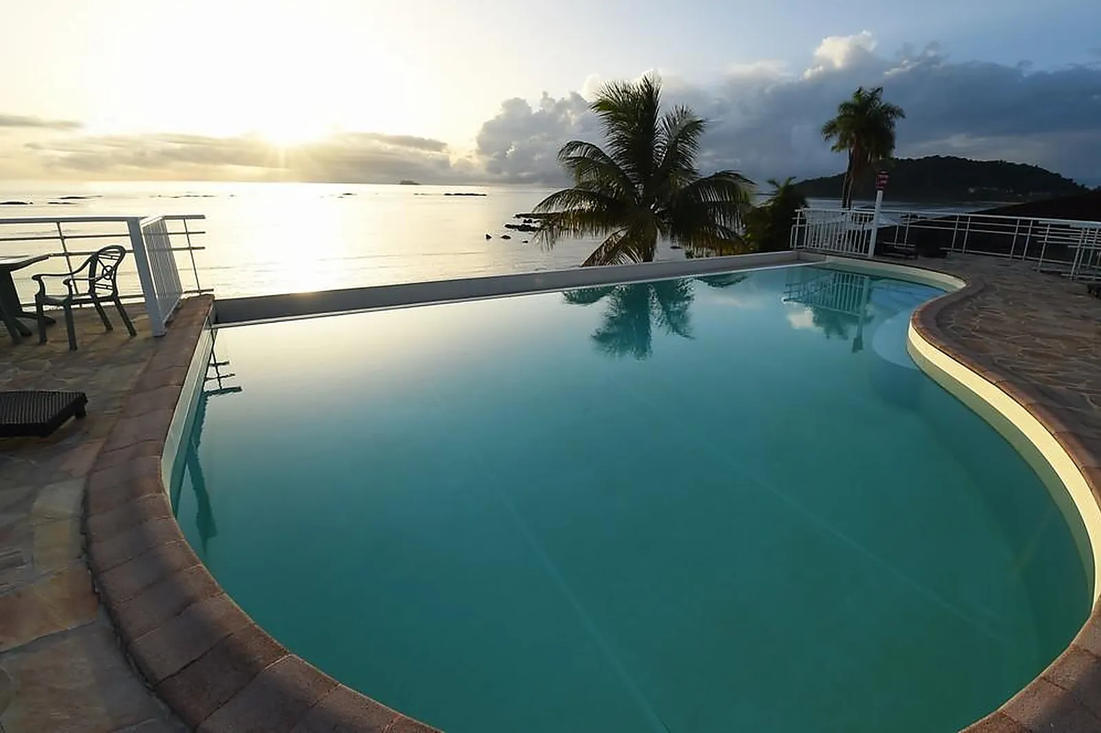 Lieux événementiels, RÉSIDENCE HÔTELIÈRE MONTJOYEUX LES VAGUES