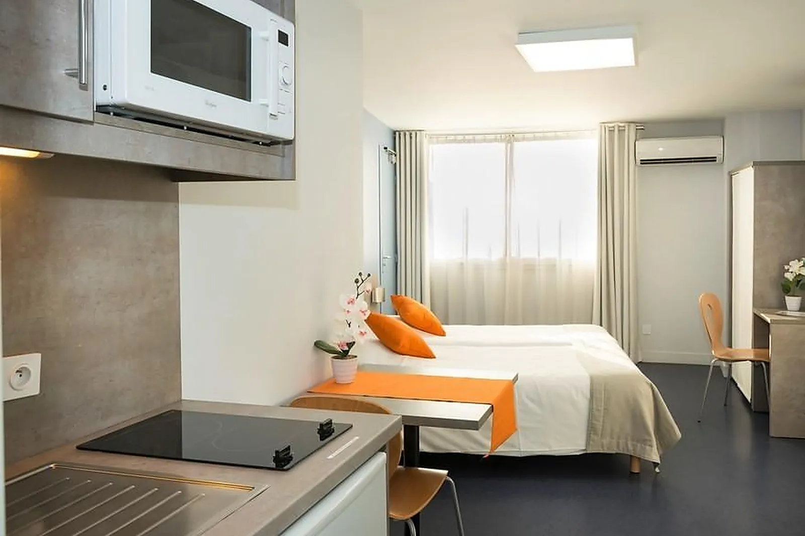 Lieux événementiels, RÉSIDENCE LA CANEBIÈRE