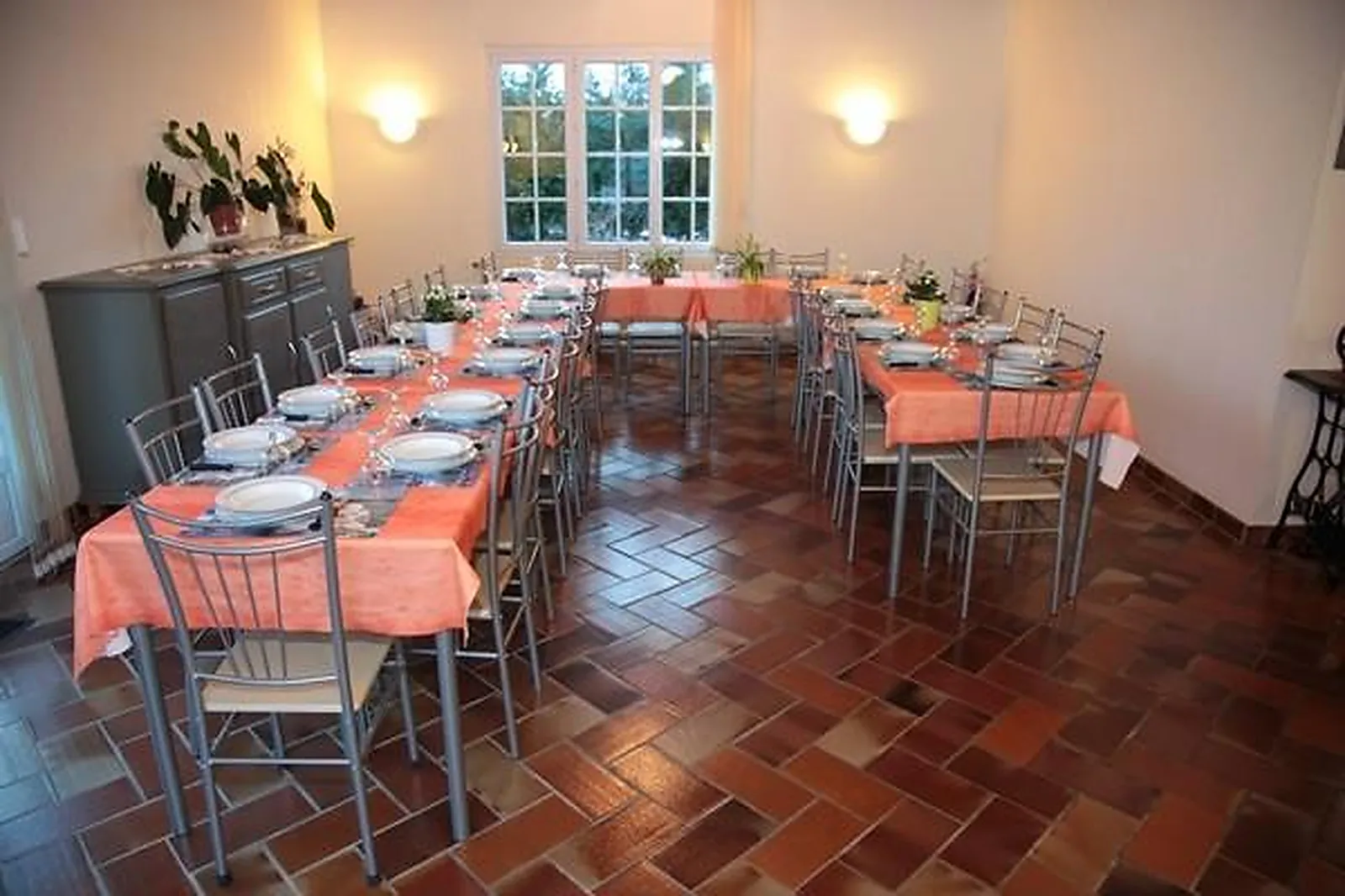 Lieux événementiels, RÉSIDENCE ROMARIC