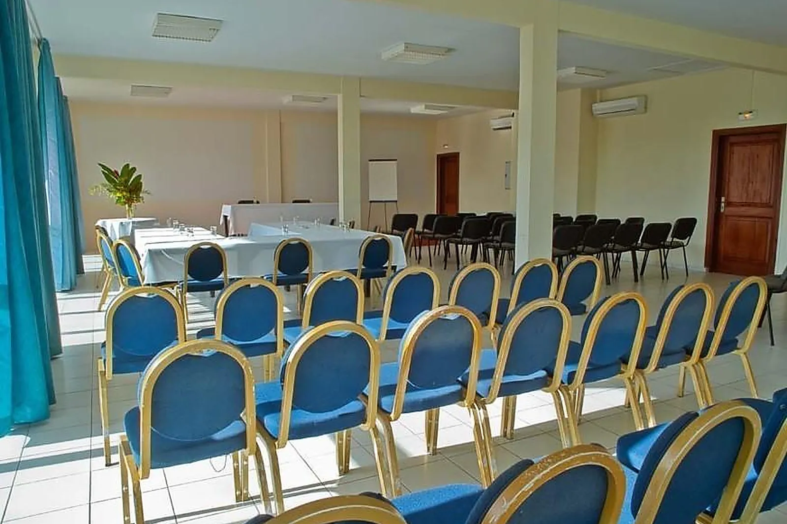 Lieux événementiels, RÉSIDENCE LA PLANTATION ET SPA