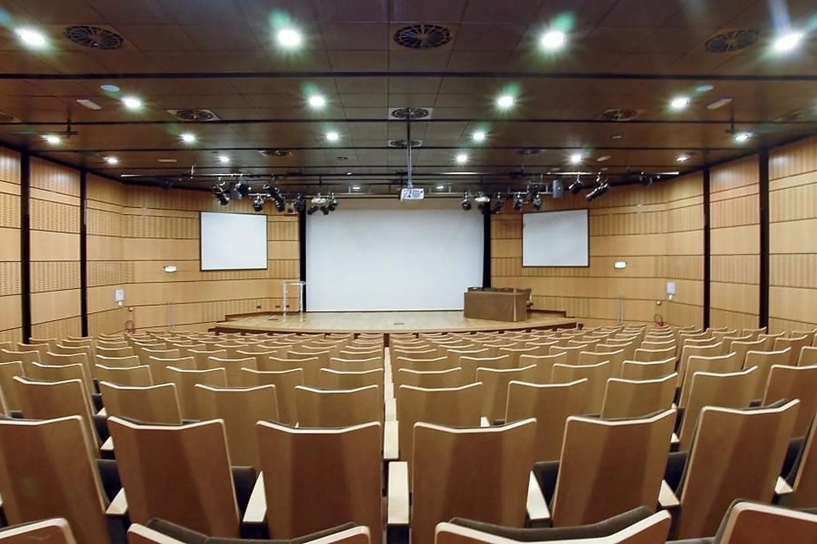 Lieux événementiels, RESORT BARRIÈRE ENGHIEN-LES-BAINS