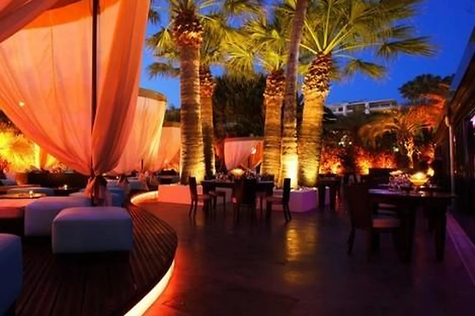 Lieux événementiels, RESTAURANT BÂOLI