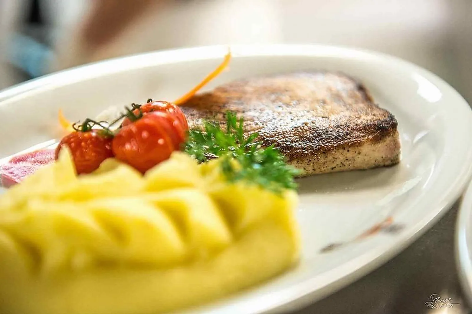 Lieux événementiels, RESTAURANT CAFÉ DE LA PAIX