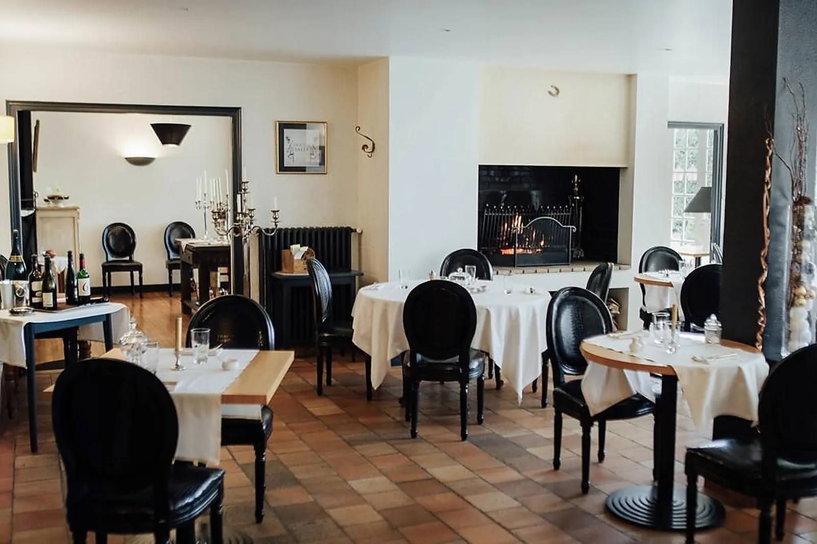 Lieux événementiels, RESTAURANT CHEVAL BLANC