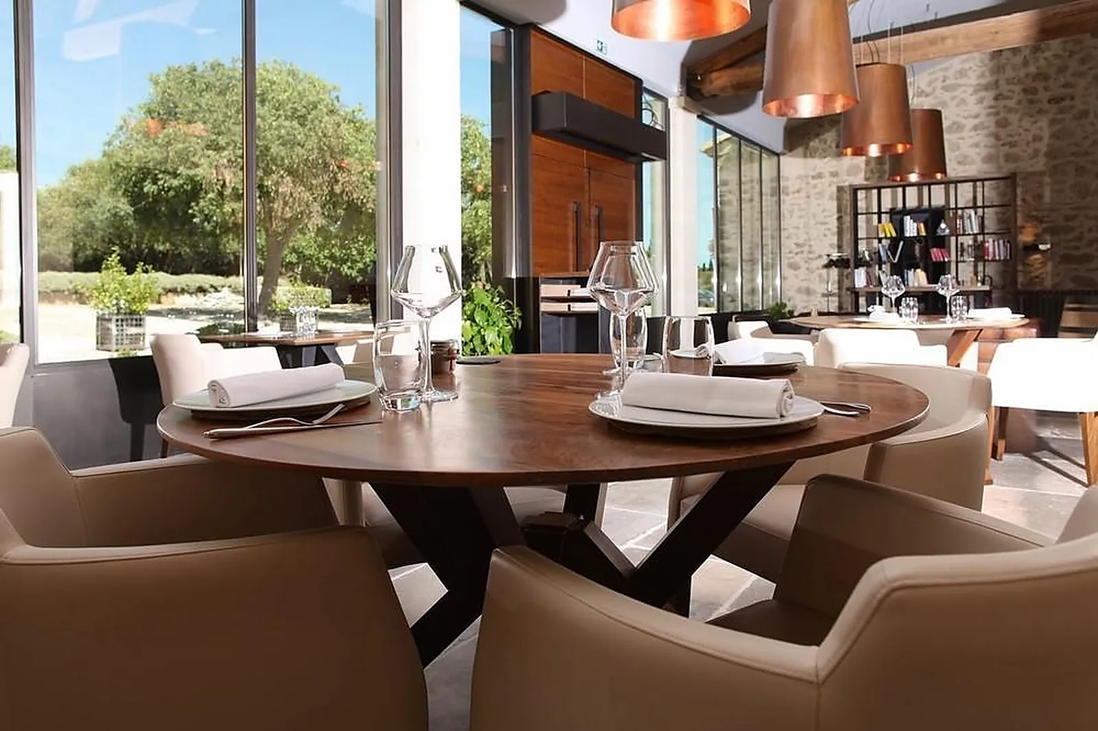 Lieux événementiels, RESTAURANT DELAUZUN