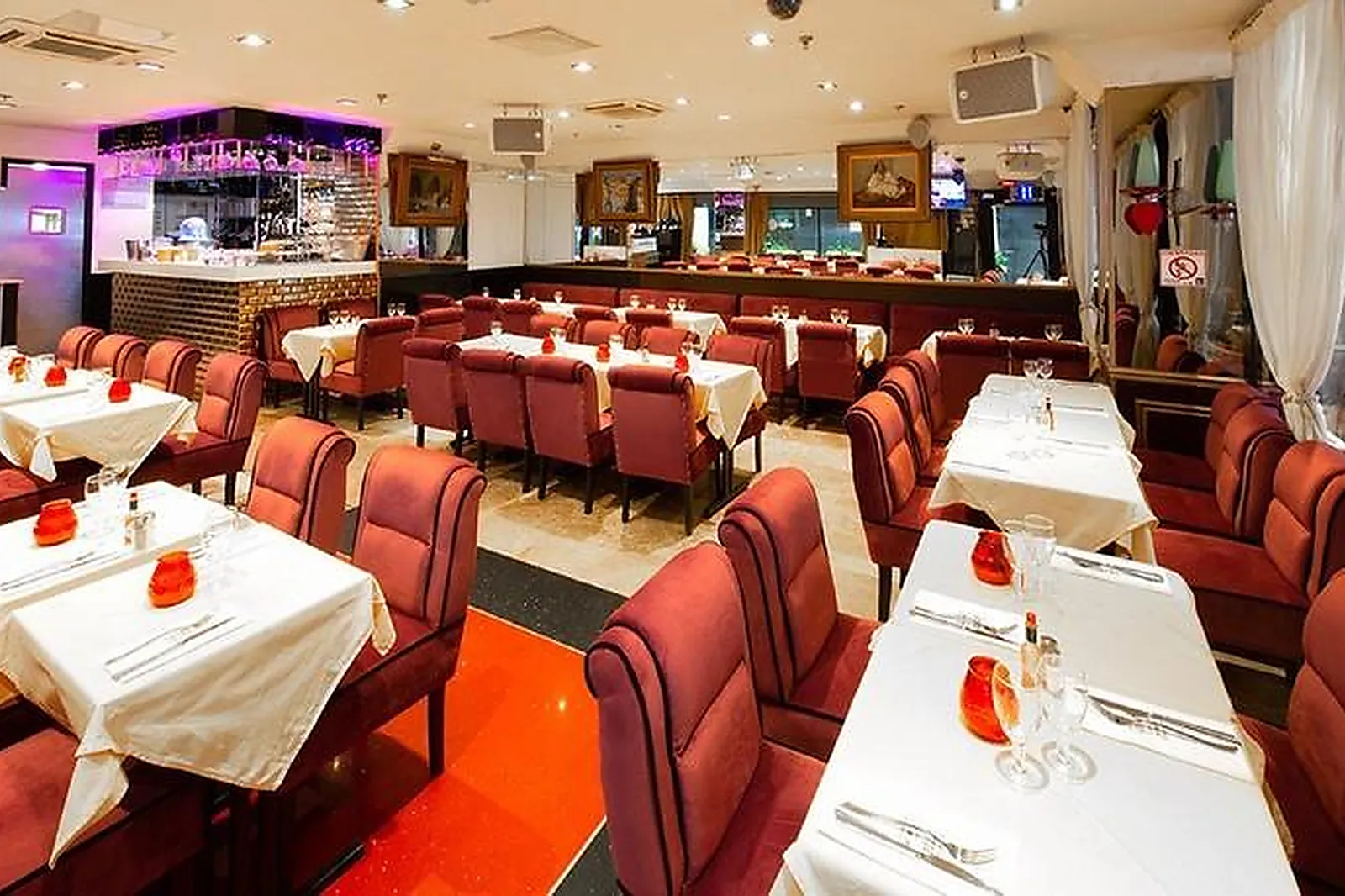 Lieux événementiels, RESTAURANT JET SET