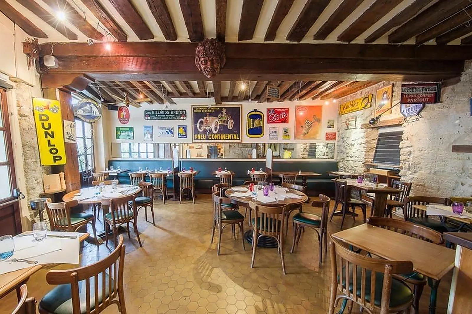 Lieux événementiels, RESTAURANT LE MANÈGE