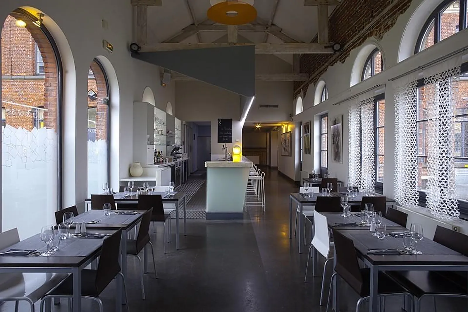 Lieux événementiels, RESTAURANT LE PARADOXE