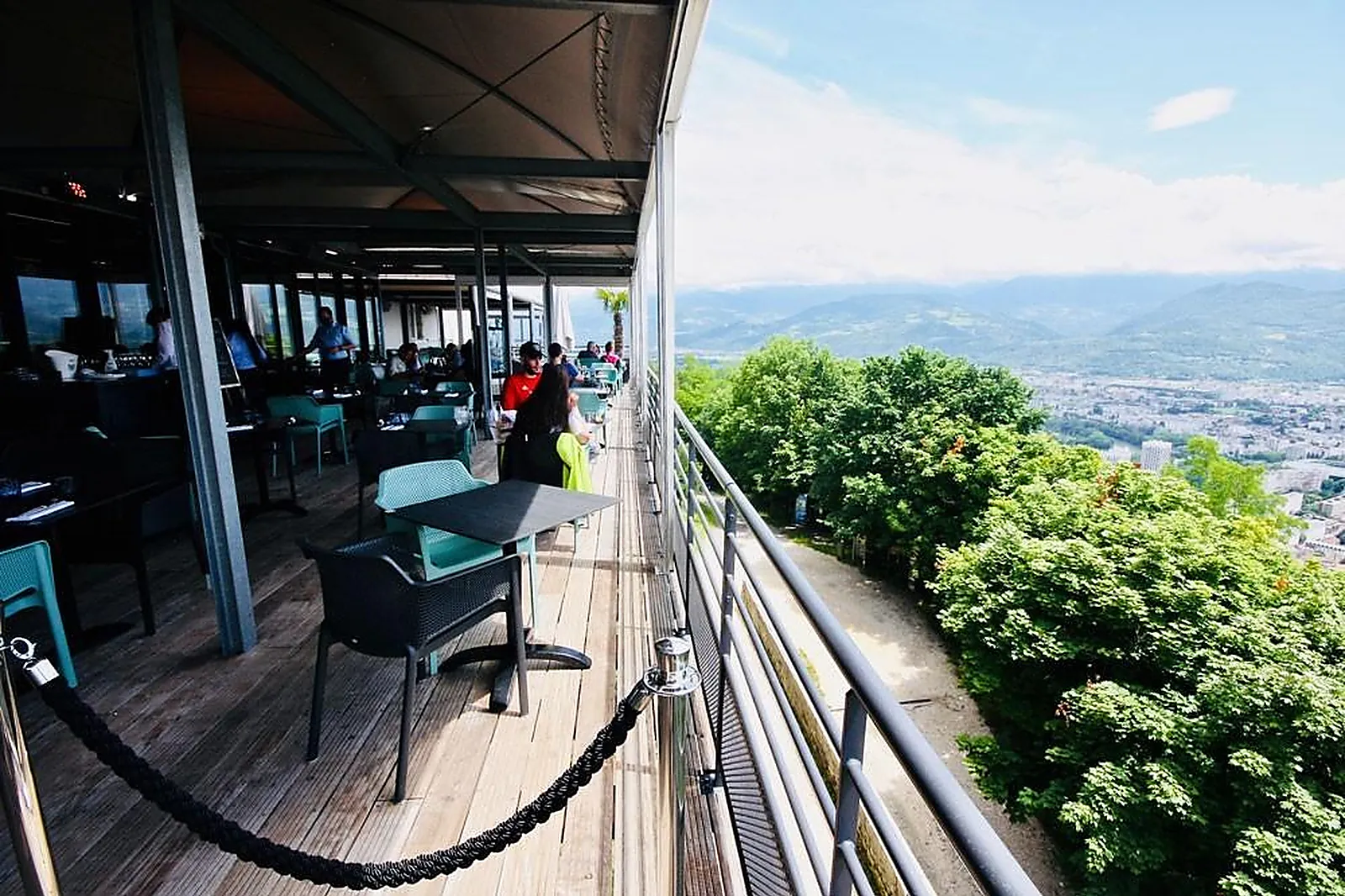 Lieux événementiels, RESTAURANT O2 TÉLÉPHÉRIQUE
